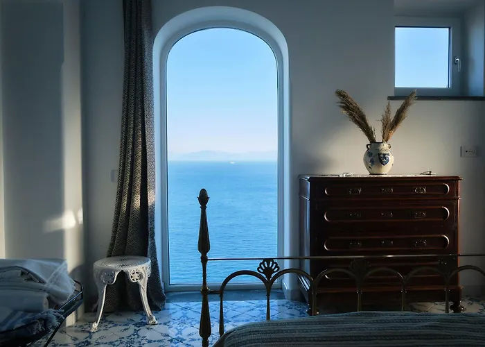 Alba - Coast Villa Amalfi