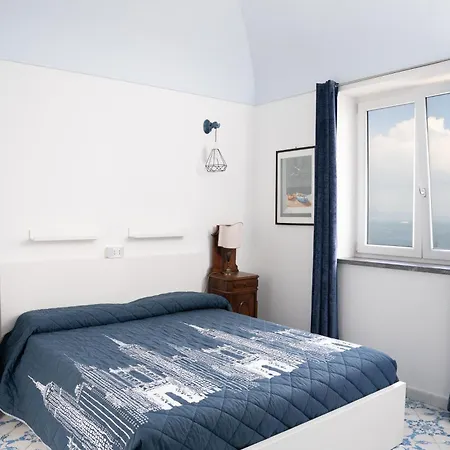 Alba - Coast فيلة