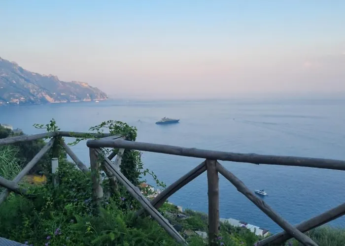 فيلة Alba - Coast